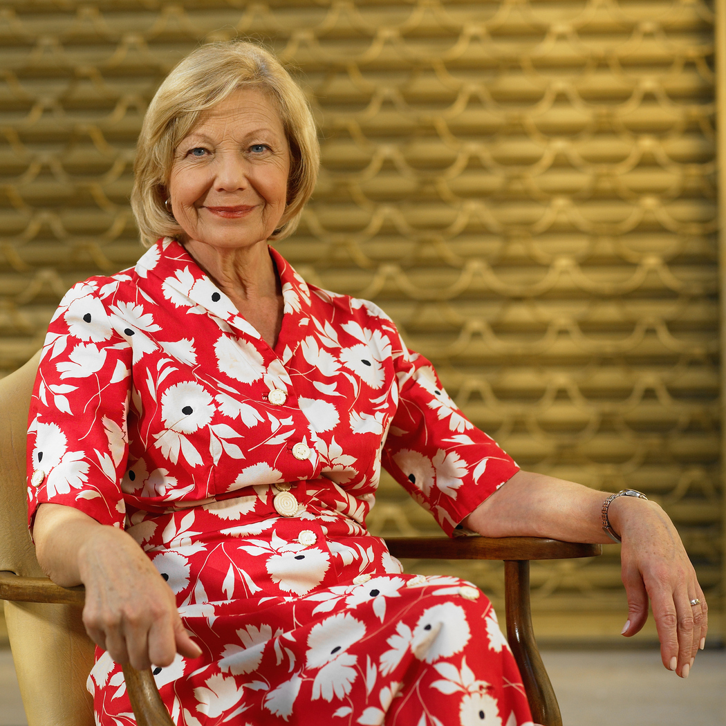 Znalazłam idealną sukienkę na wiosnę dla 60-latki. Kosztuje mniej niż 100 zł, a wyglądam w niej bosko